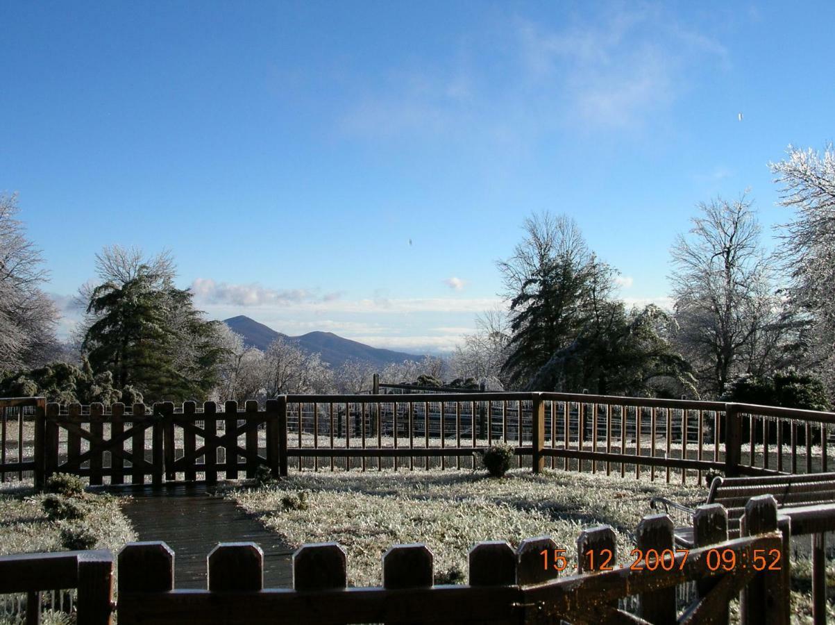 Bent Mountain Lodge Roanoke Exterior photo